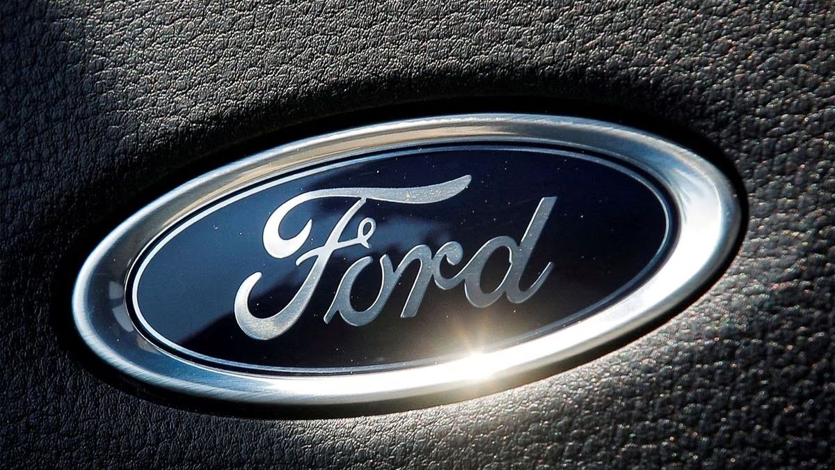 Ford To Lay Off 3,800 Engineering And Administrative Employees